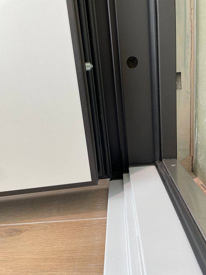 Входная дверь  