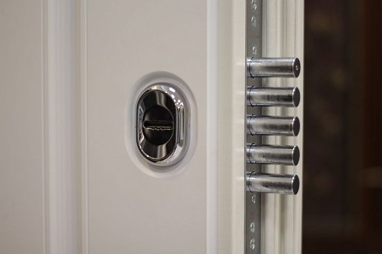 Входная дверь  