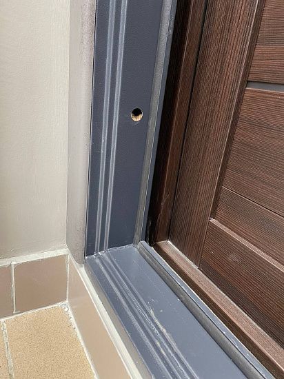 Входная дверь  