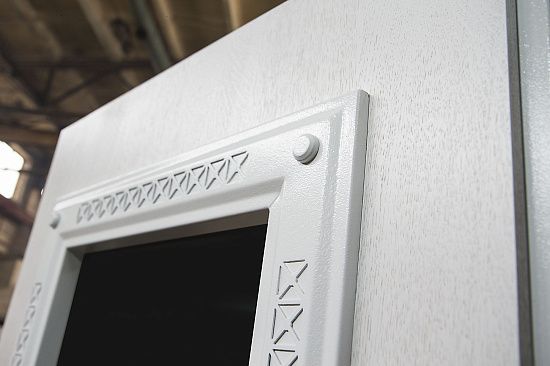 Входная дверь  